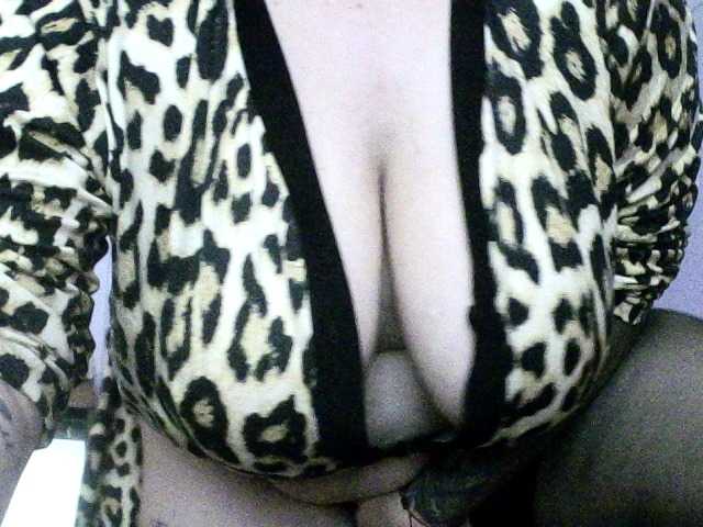 sweetmommy's BongaCams show and profile