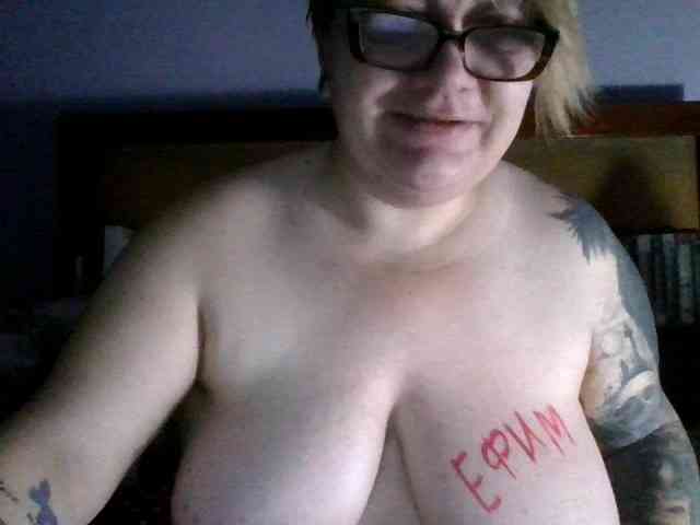 sweetmommy Live Webcam on BongaCams