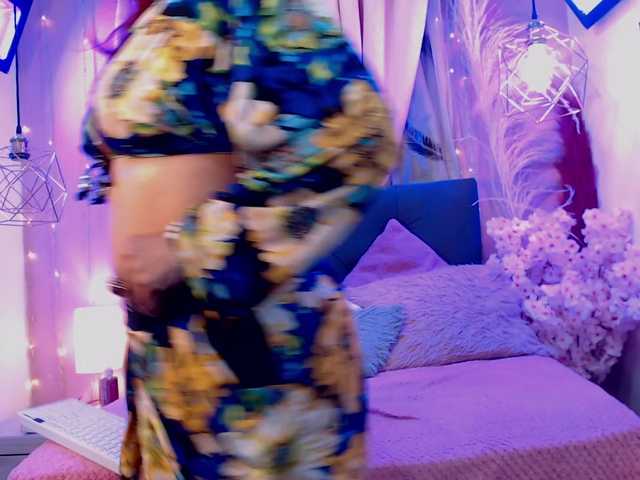 DULCE-DELICIOUS's BongaCams show and profile