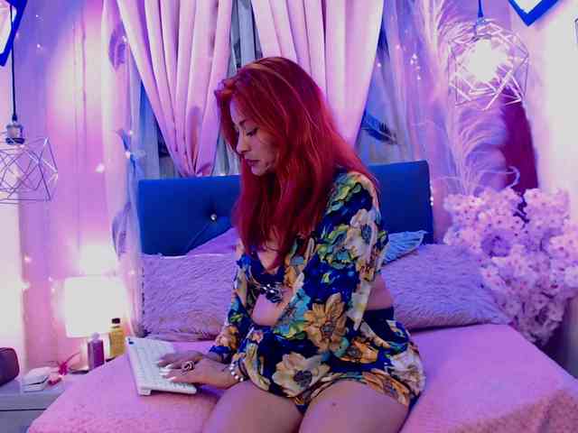 DULCE-DELICIOUS Live Webcam on BongaCams