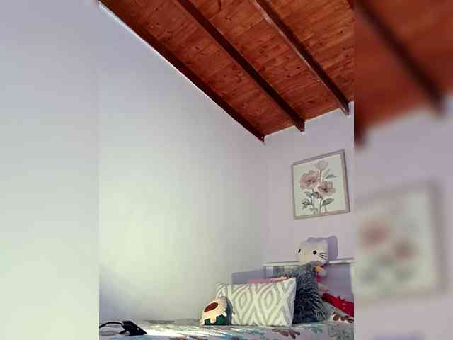 Esmeralda-Rossi Esmeralda-Rossi