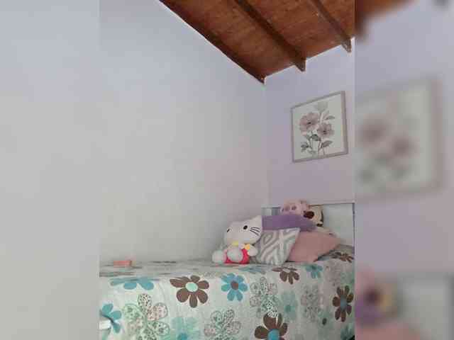 Esmeralda-Rossi Esmeralda-Rossi