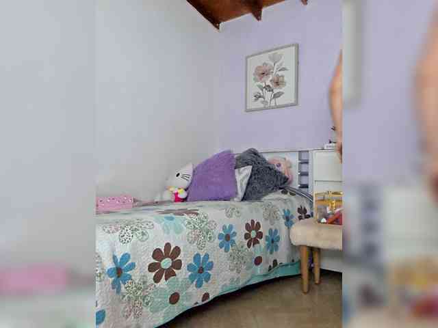 Esmeralda-Rossi Esmeralda-Rossi