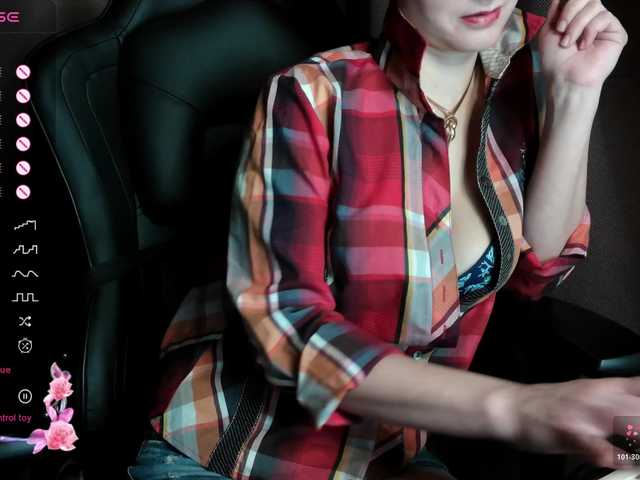 ScarletWitch666's BongaCams show and profile