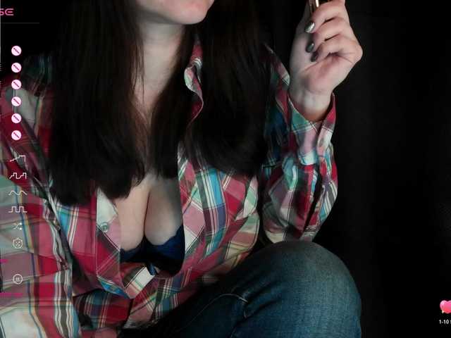 ScarletWitch666's BongaCams show and profile