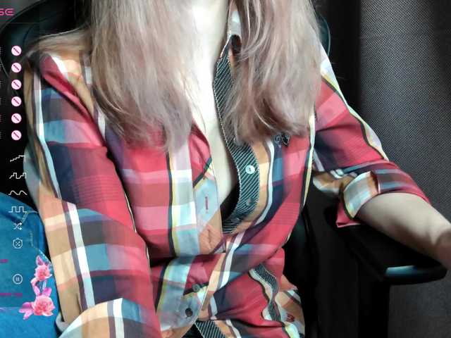 ScarletWitch666's BongaCams show and profile