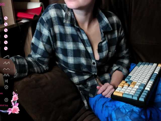 ScarletWitch666's BongaCams show and profile