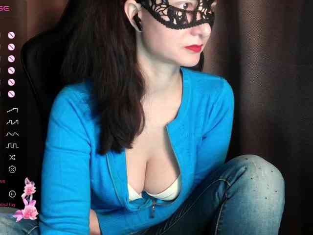 ScarletWitch666 webcam