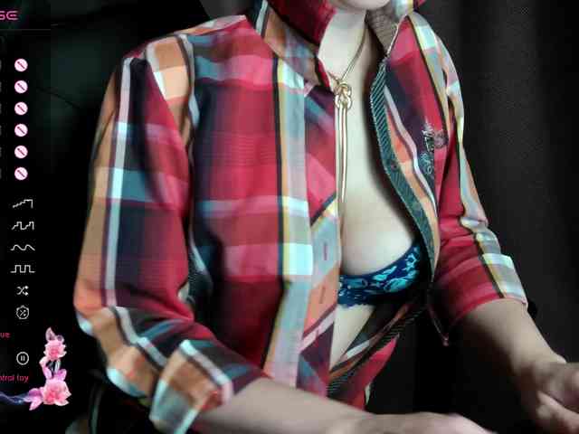 ScarletWitch666 webcam