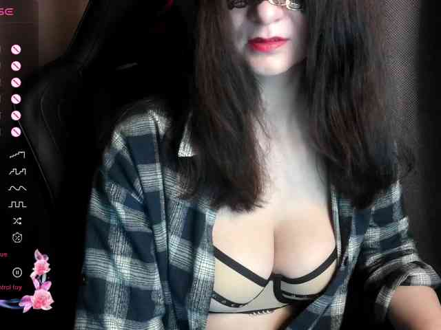 ScarletWitch666 webcam