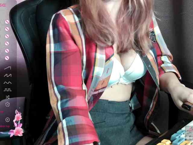 ScarletWitch666 webcam