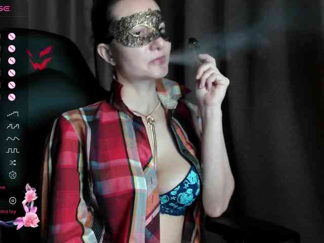 ScarletWitch666 webcam