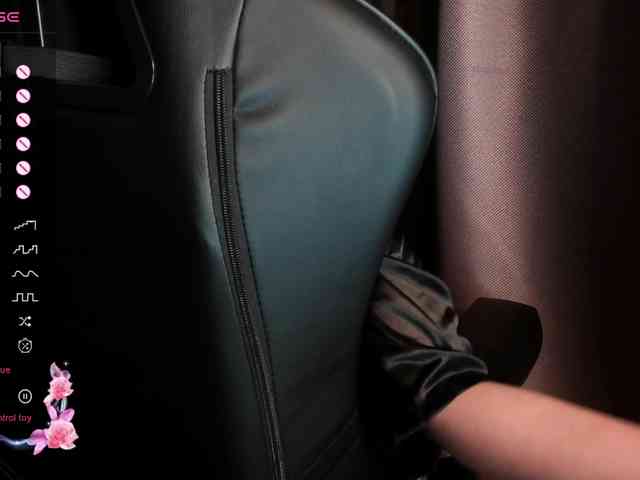 ScarletWitch666 webcam