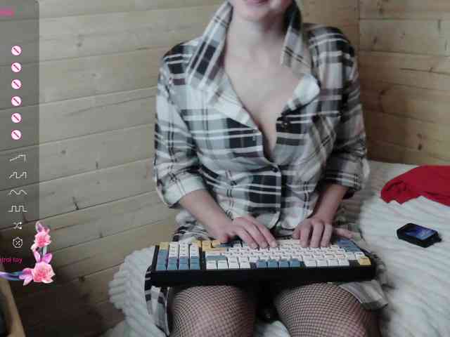 ScarletWitch666 webcam