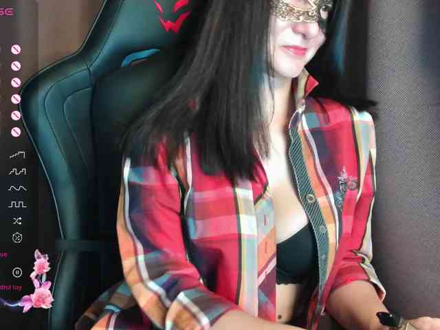 ScarletWitch666 webcam