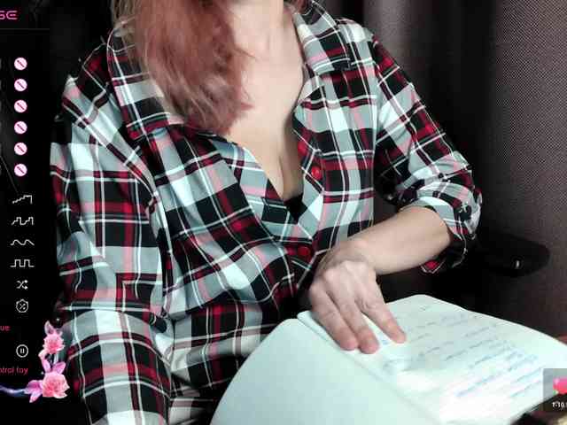 ScarletWitch666 webcam