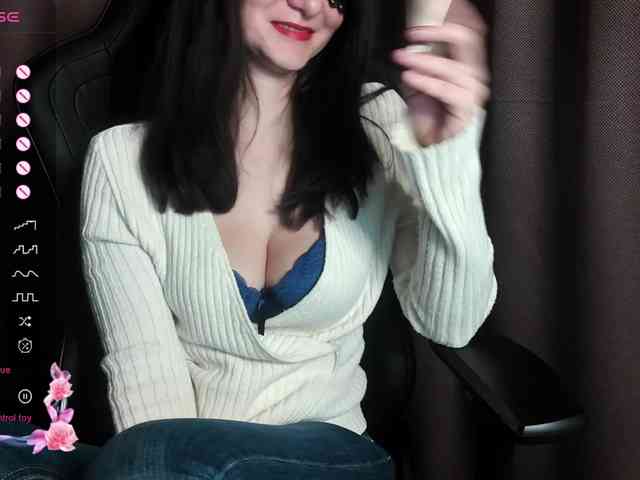 ScarletWitch666 webcam