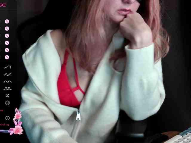 ScarletWitch666 webcam