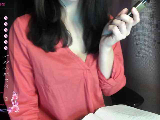 ScarletWitch666 webcam