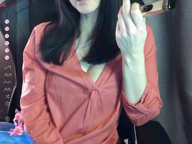 ScarletWitch666 webcam