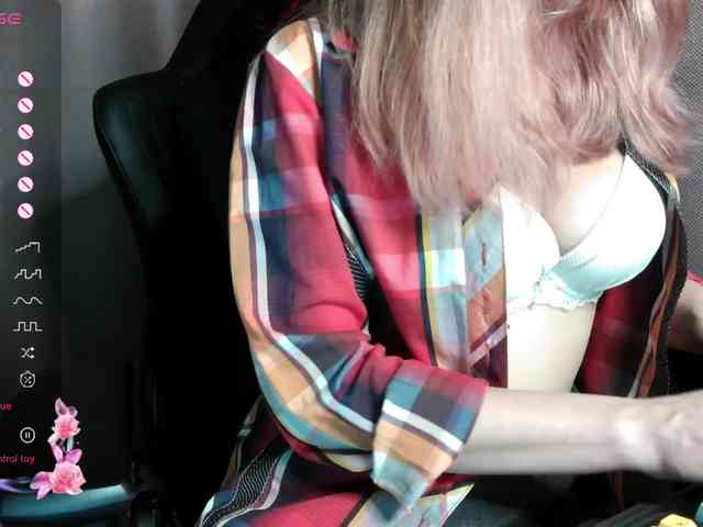 ScarletWitch666 webcam