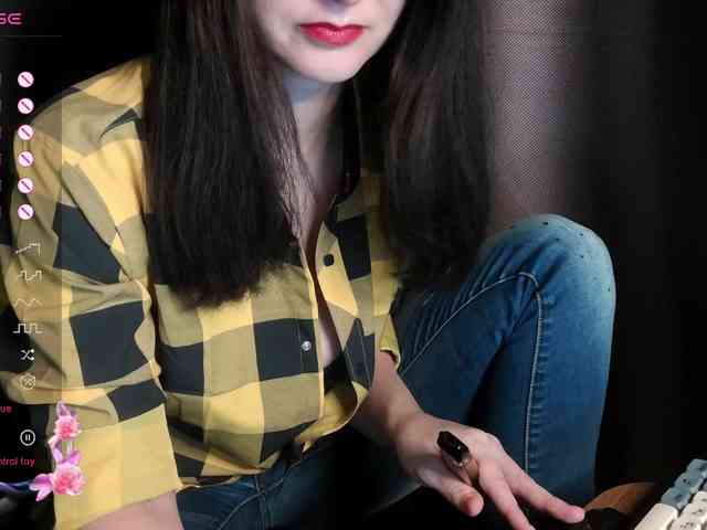 ScarletWitch666 webcam