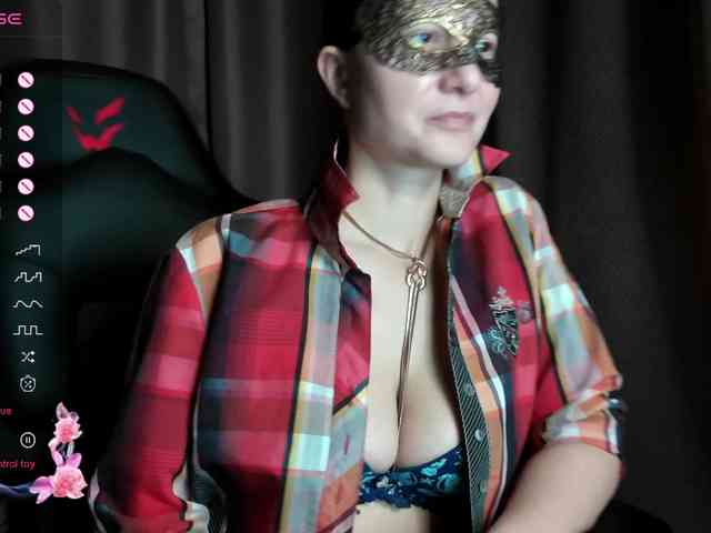 ScarletWitch666 webcam