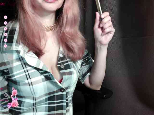 ScarletWitch666 webcam