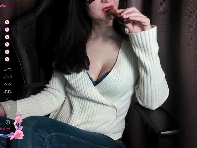 ScarletWitch666 webcam