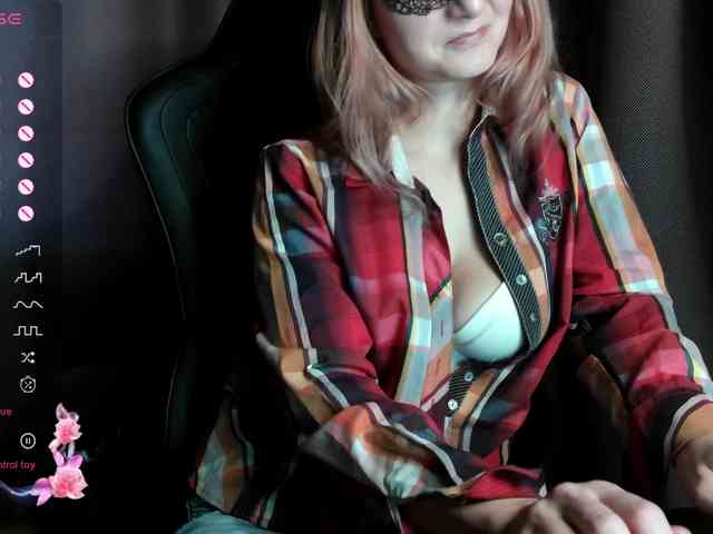 ScarletWitch666 webcam