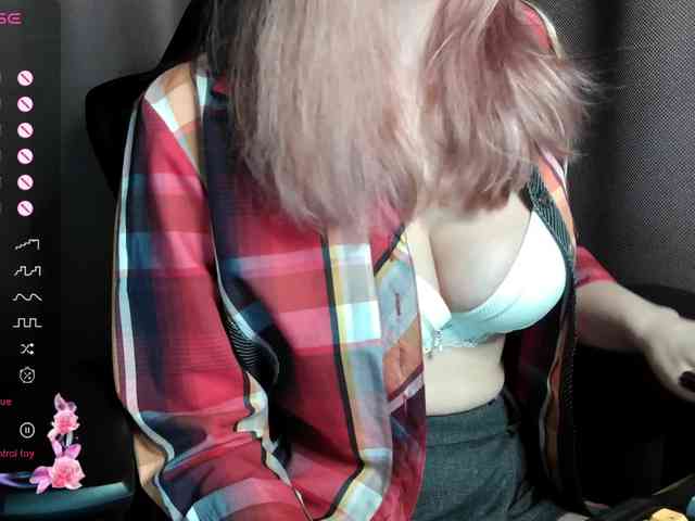 ScarletWitch666 webcam