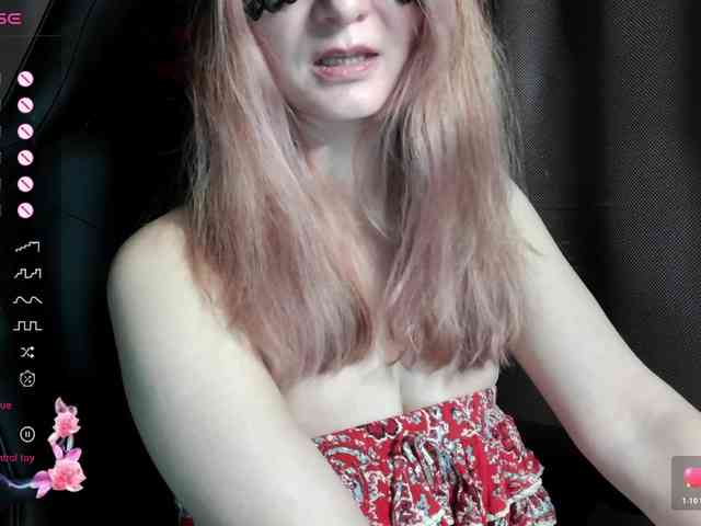 ScarletWitch666 webcam