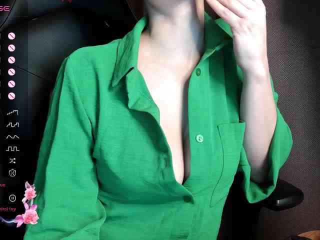 ScarletWitch666 webcam