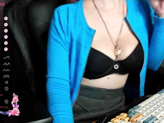 ScarletWitch666 webcam