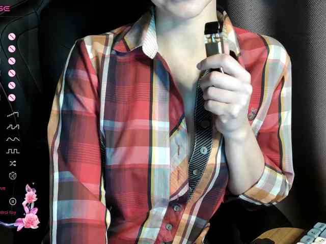 ScarletWitch666 webcam