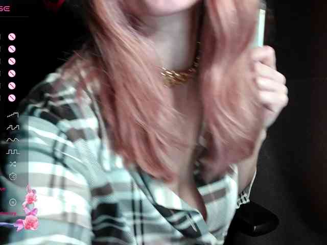 ScarletWitch666 webcam