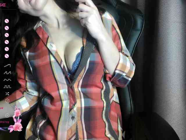 ScarletWitch666 webcam