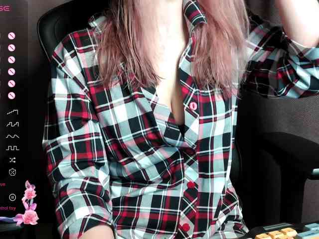 ScarletWitch666 webcam