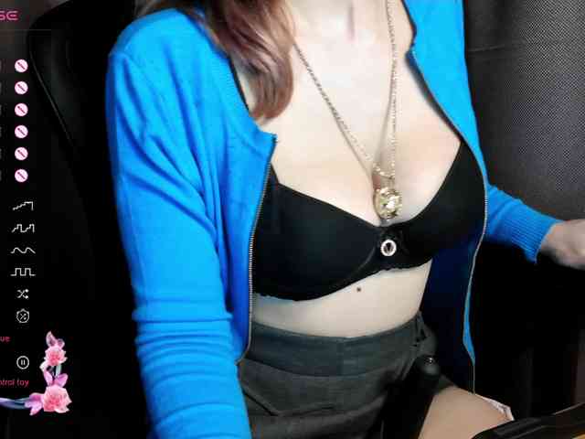 ScarletWitch666 webcam