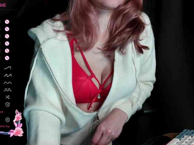 ScarletWitch666 webcam