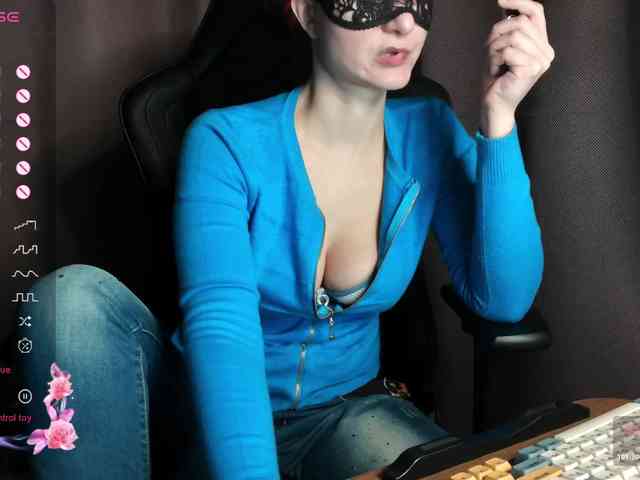 ScarletWitch666 webcam