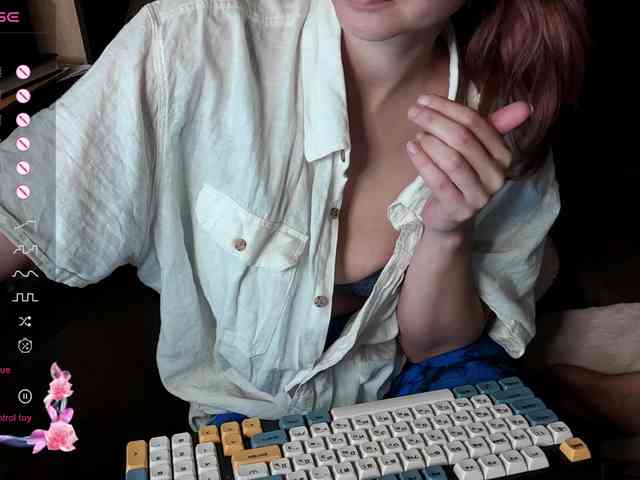 ScarletWitch666 webcam