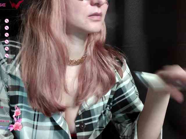 ScarletWitch666 webcam