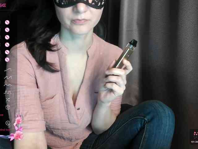 ScarletWitch666 webcam