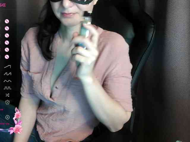 ScarletWitch666 webcam