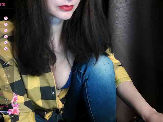 ScarletWitch666 webcam