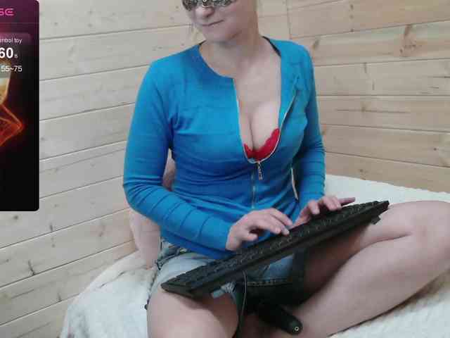 ScarletWitch666 webcam