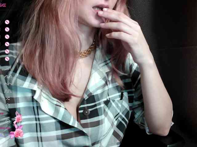 ScarletWitch666 webcam