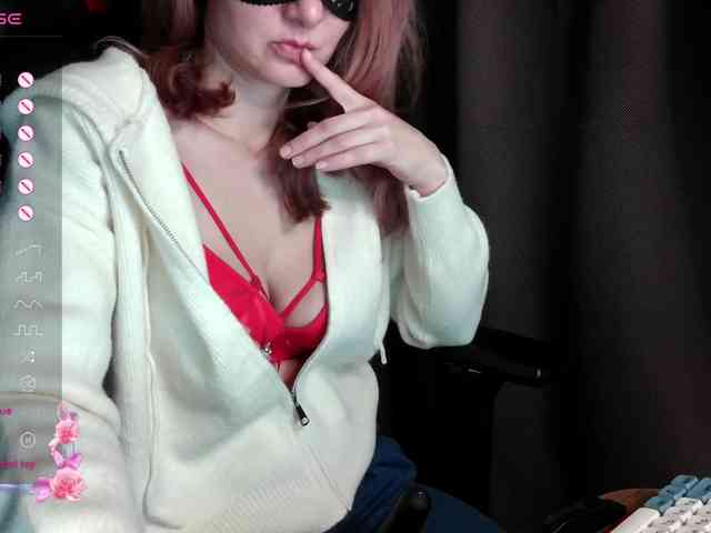 ScarletWitch666 webcam