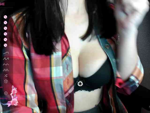 ScarletWitch666 webcam